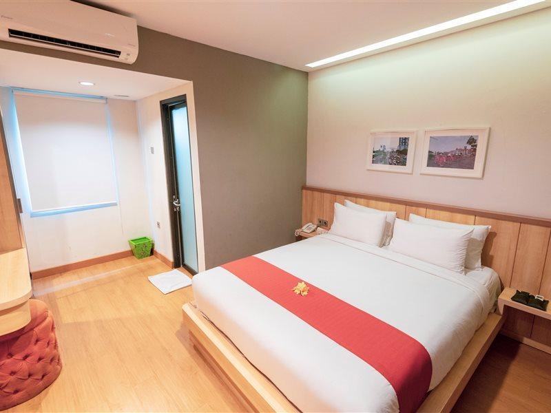 Motel The Nyaman Jakarta Exterior foto